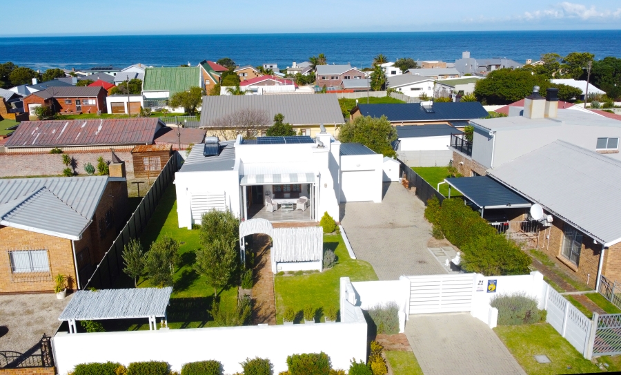 2 Bedroom Property for Sale in Palmiet Western Cape